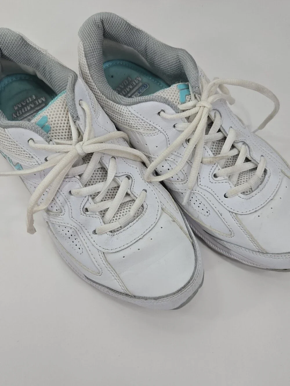 FILA cool max memory foam tennis shoes